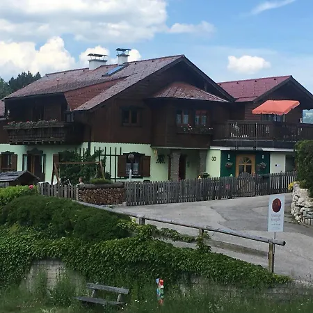 Apartment Landhaus Holzinger *