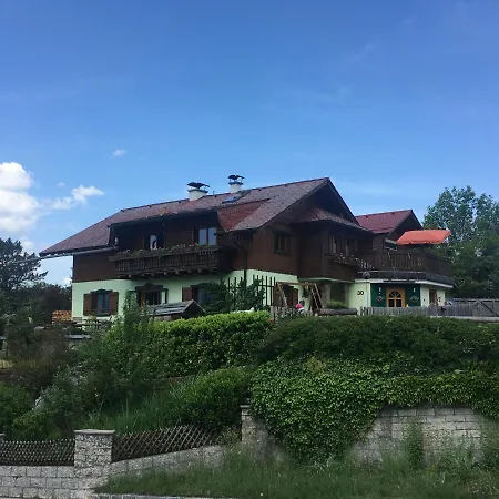 Landhaus Holzinger * Steinbach am Attersee